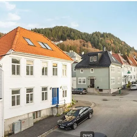 Spacious With A View Apartment *
